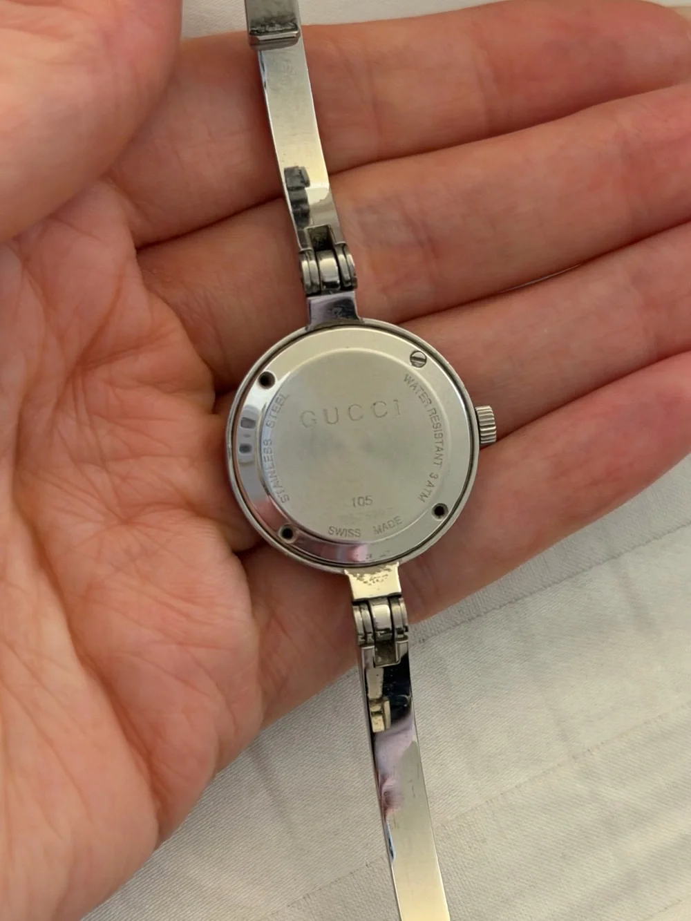 Vintage Gucci 105 Silver Floral Dial 1P Diamond women’s watch